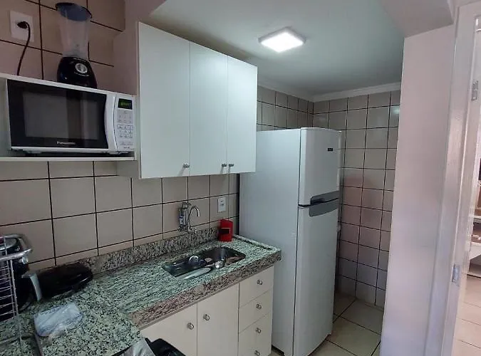 Diroma Fiori 89 Com Roupa De Cama E Banho.