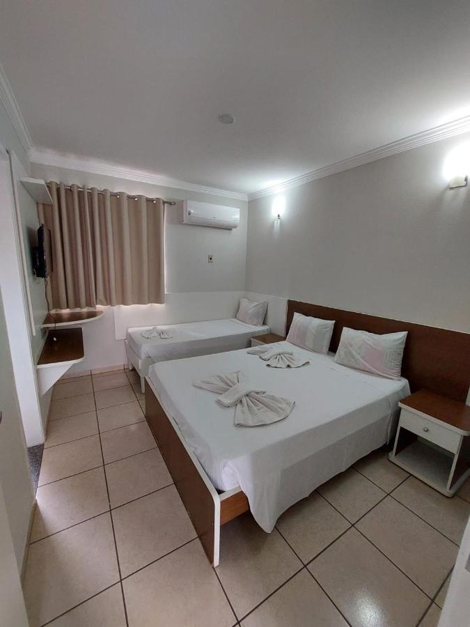 Diroma Fiori 89 Com Roupa De Cama E Banho. Casa de férias Caldas Novas